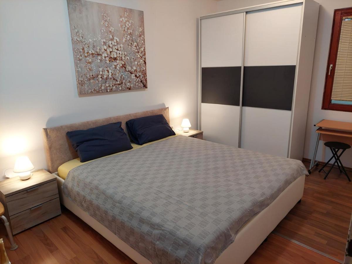 Apartman Anita Jesenice  Exteriör bild