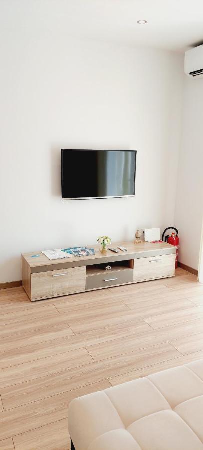 Apartman Anita Jesenice  Exteriör bild
