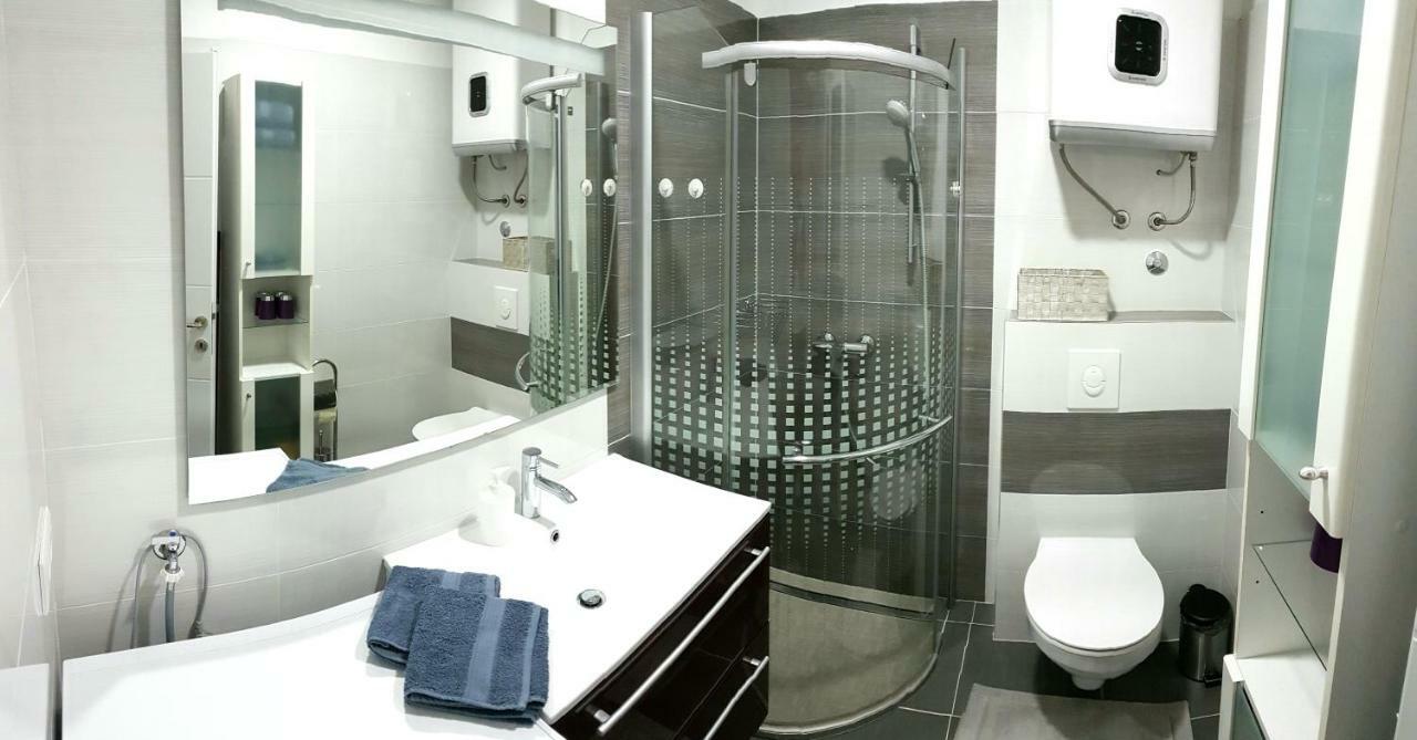 Apartman Anita Jesenice  Exteriör bild